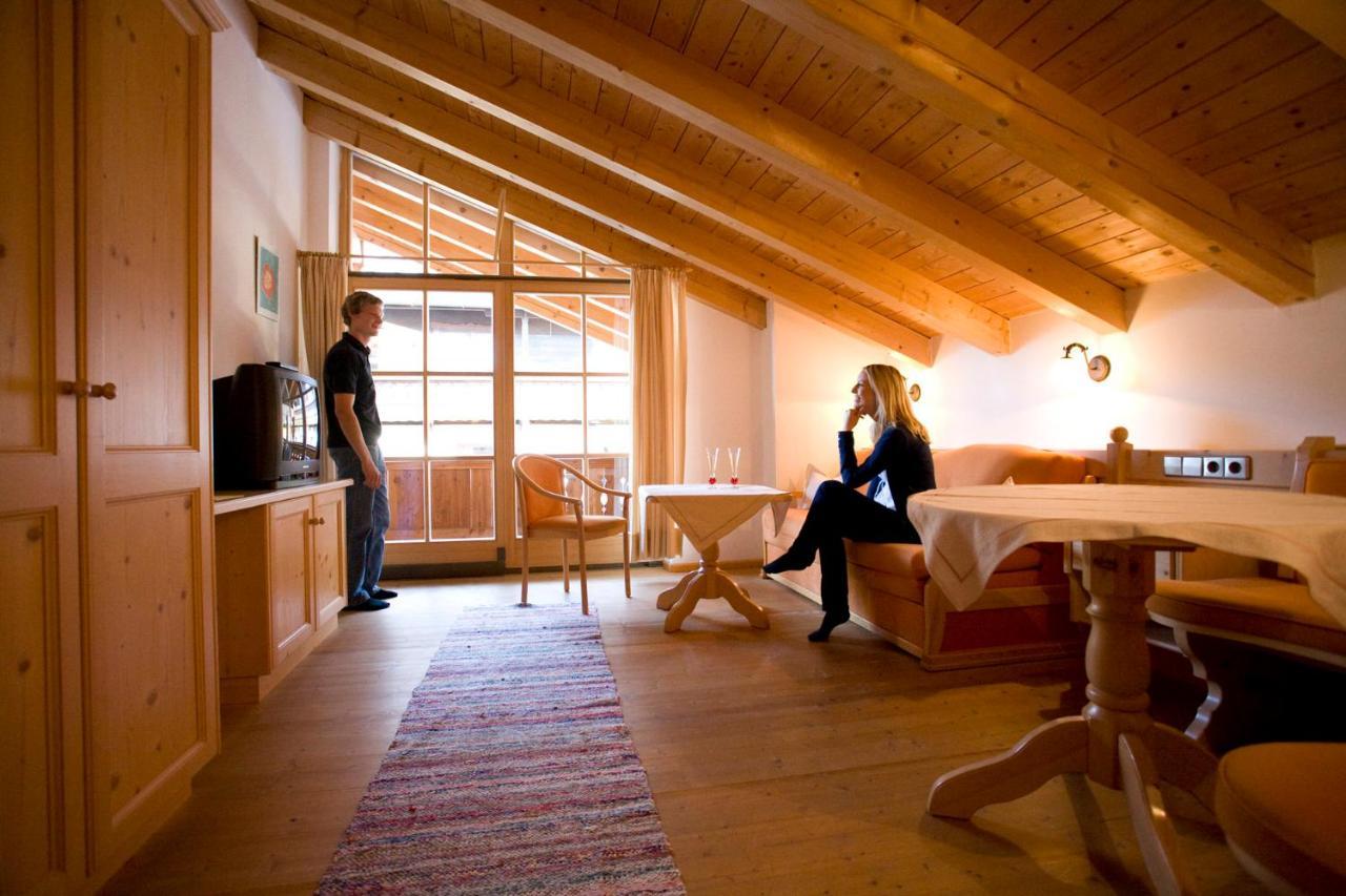 Beim Nuihausa Reit im Winkl Kamer foto