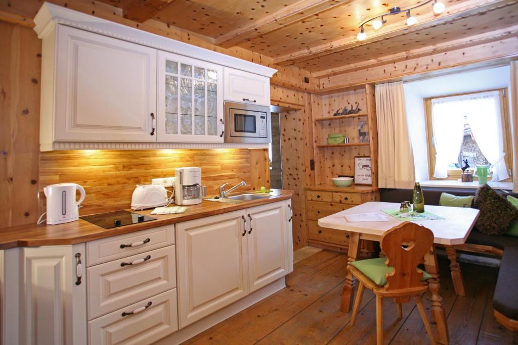 Beim Nuihausa Reit im Winkl Kamer foto